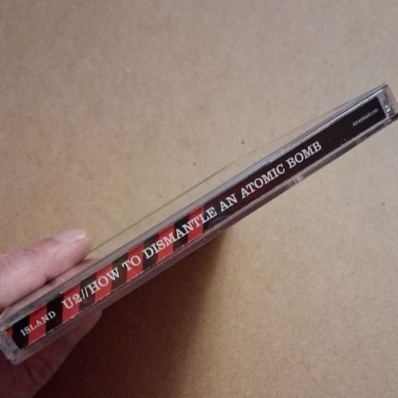 U2 "How to Dismantle an Atomic Bomb" CD/DVD – Black & Red Cover - Picture 6 of 12